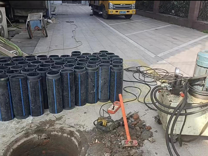 临朐PE置换管厂家 DN315置换管 非开挖管短管置换